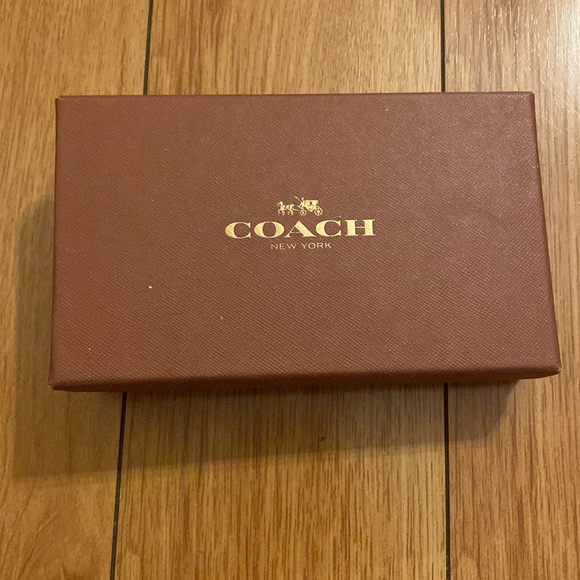 Coach trifold wallet cuff link and tie bar gift box set. New - Picture 3 of 3